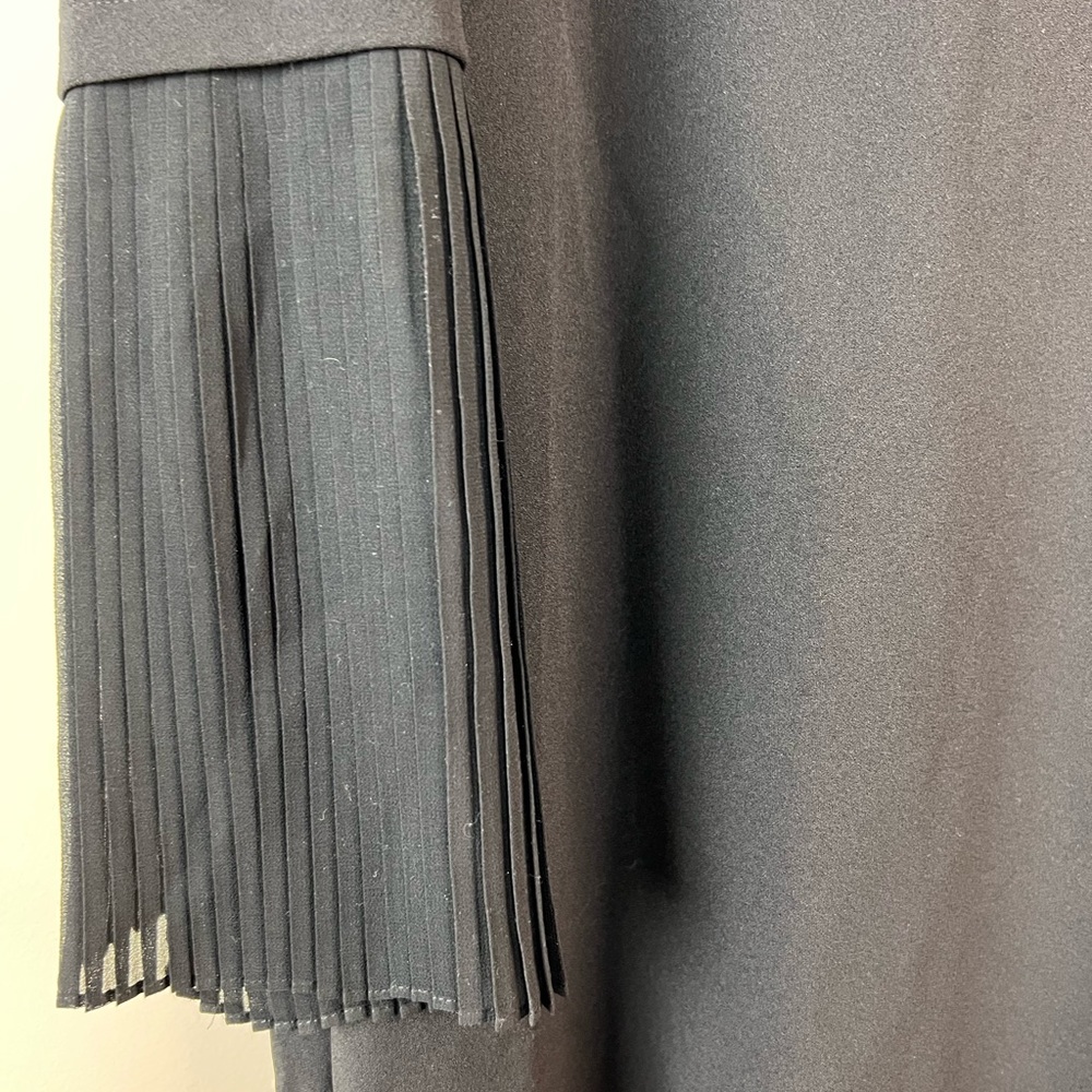 H by Halston Ponte Pleated Sleeve V Neck Black Dress NWT, Large - Picture 4 of 8
